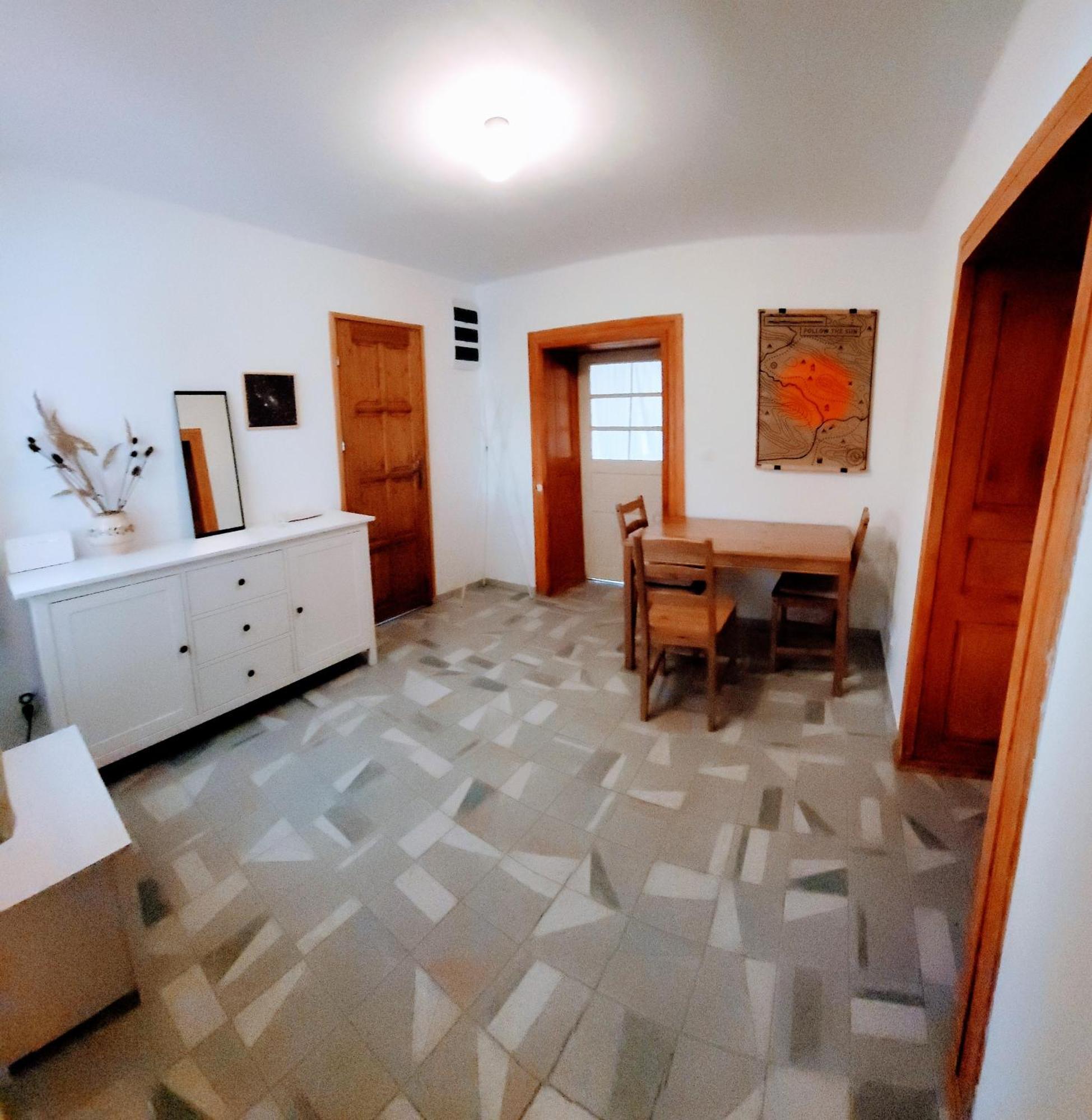 Tepke Guesthouse Garab Екстер'єр фото